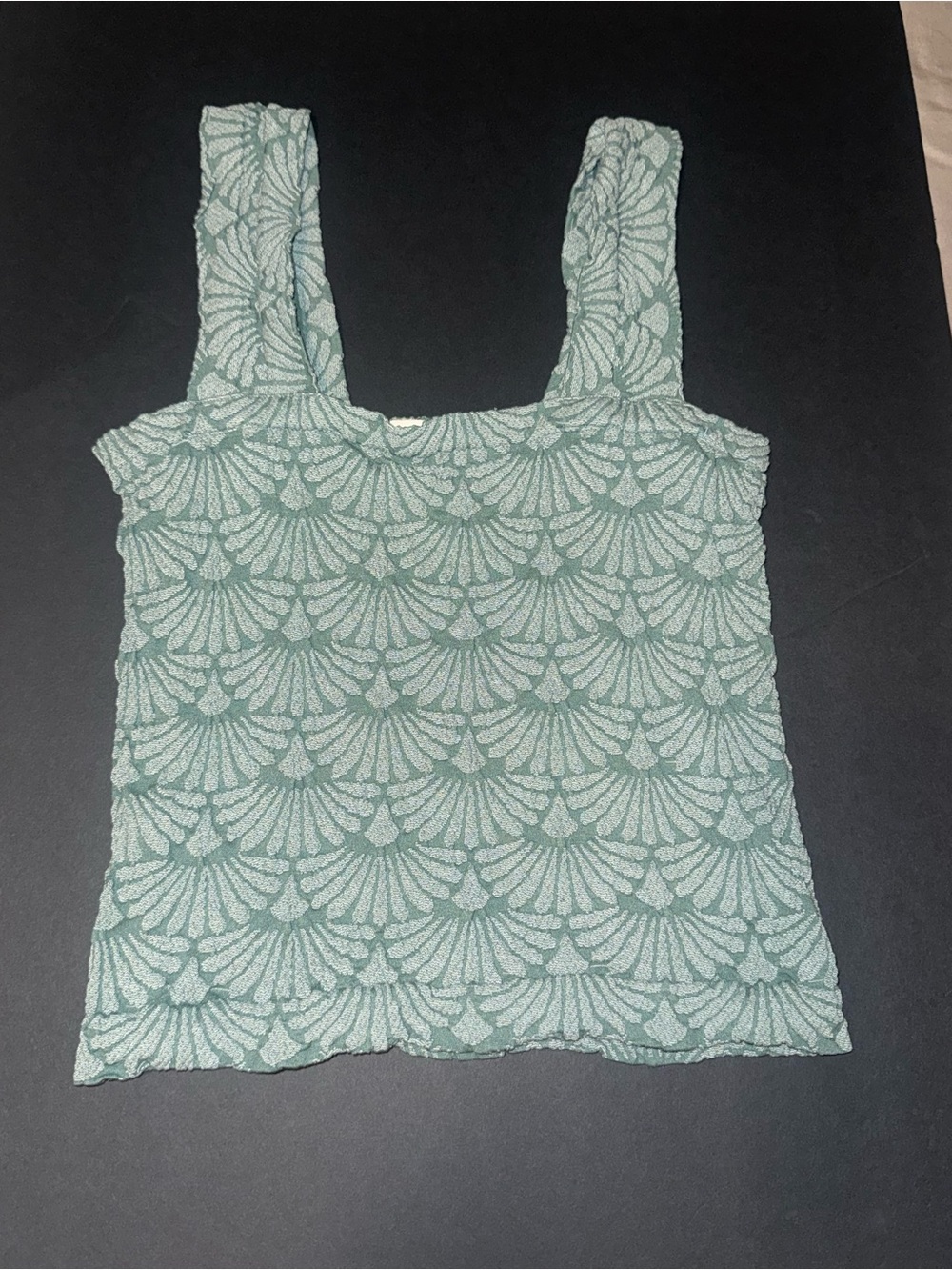 Women's Ribbed Patterned Tanks - Picture 3 of 6